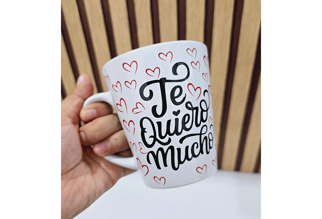 TAZA DE CERÁMICA 350 ML DISEÑO "DÍA DEL AMOR Y LA AMISTAD (V CUADRADO)MOD# 24QR544 O C93 🌹🤍🖤