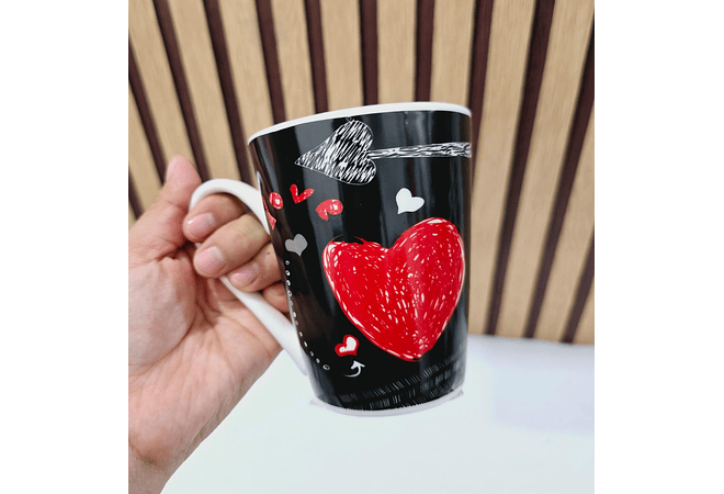 TAZA DE CERÁMICA 350 ML DISEÑO "DÍA DEL AMOR Y LA AMISTAD (V CUADRADO)MOD# 24QR544 O C93 🌹🤍🖤