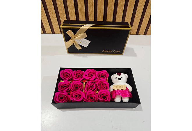 CAJITA CON 12 FLORES DE JABON + OSITO MOD# QR-51🧸🧼🌷