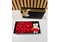 CAJITA CON 12 FLORES DE JABON + OSITO MOD# QR-51🧸🧼🌷