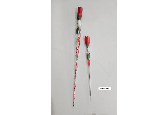 PAQ DE 3 ROSAS ARTIFICIALES ROJAS CHICAS CON OSITO MOD# FU-41 🧸🥰