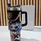 TERMO CON AGARRADERA /PERSONAJES FIFA MUNDIAL (1150 ML) MOD# 8298 - Miniatura 6