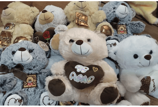 OSITO DE PELUCHE CON CORAZÓN MOD# 21DA1 AL AZAR(CAFE GRIS)  🧸