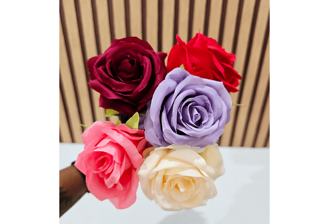 UNA ROSA ARTIFICIAL VARIOS COLORES 🌹💐