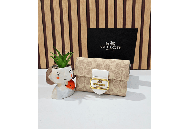 CARTERA MONEDERO COM BROCHE  IMITACIÓN COACH MOD# CAI-102 👛