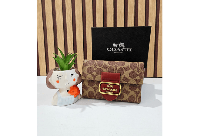 CARTERA MONEDERO COM BROCHE  IMITACIÓN COACH MOD# CAI-102 👛