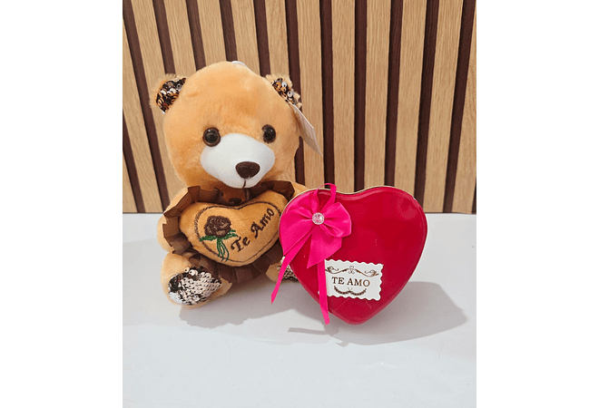 CORAZÓN DE METAL CON ROSAS Y OSITO (NO INCLUYE EL OSO CAFE) MOD# W261-1