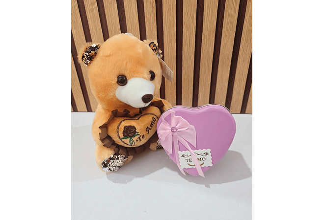 CORAZÓN DE METAL CON ROSAS Y OSITO (NO INCLUYE EL OSO CAFE) MOD# W261-1