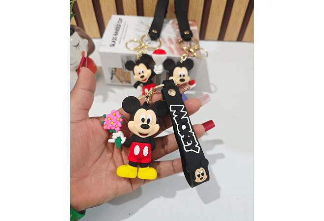 LLAVERITOS VARIOS PERSONAJES MOD# YSK-6, 7 O 2