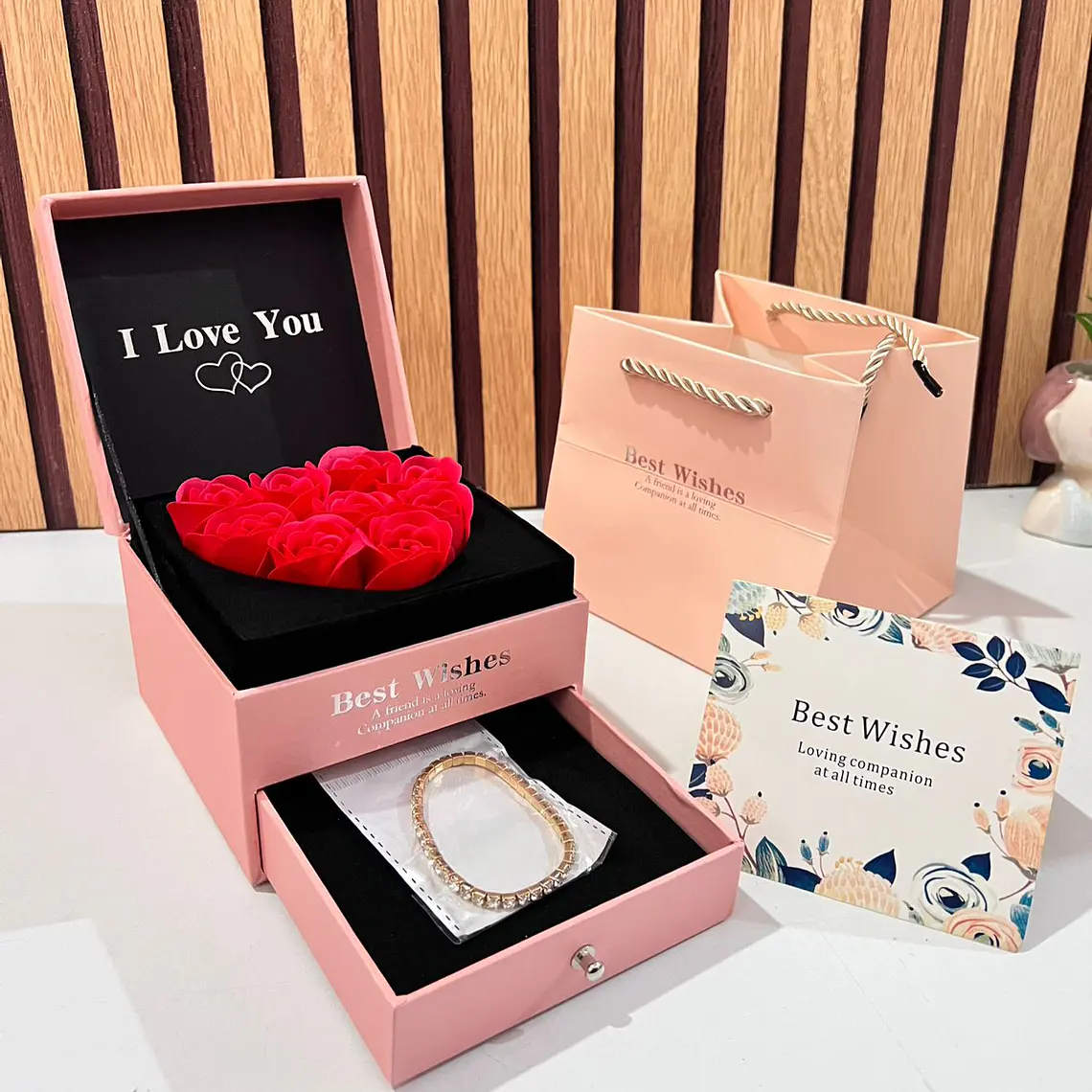 ALHAJERO CON ROSAS ETERNAS DE JABON Y PULSERA (BOLSA+ TARJETITA) MOD# 718🧼🫧 5
