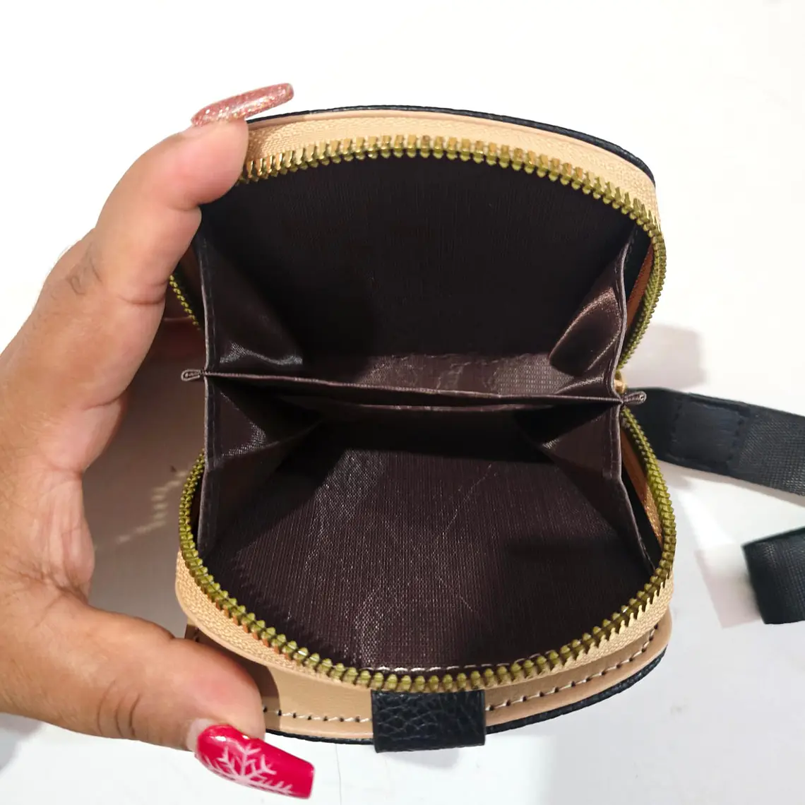 CARTERA/MONEDERO LOVE CON BROCHE MOD# WLW-5-51 3
