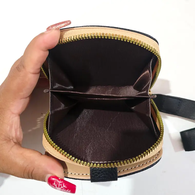 CARTERA/MONEDERO LOVE CON BROCHE MOD# WLW-5-51 3