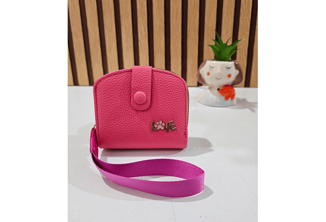 CARTERA/MONEDERO LOVE CON BROCHE MOD# WLW-5-51