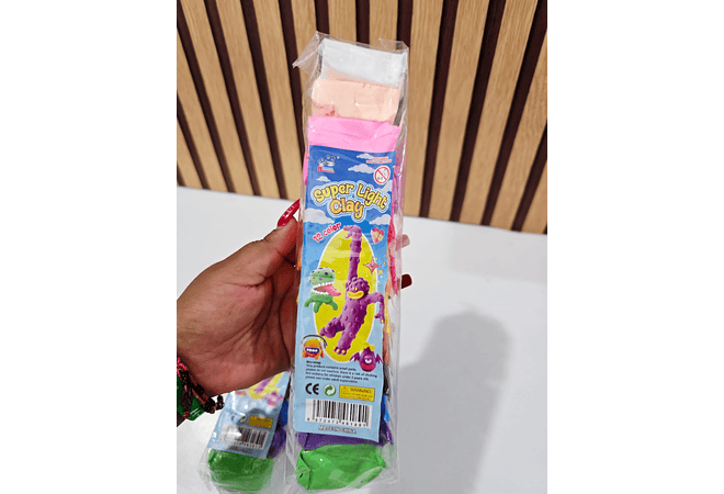 BOLSITA CON 12 FOAMI MOLDEABLE DE COLORES MOD# 1891