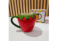 TAZA DE CERÁMICA FRESA 500ML  MOD: QH7431