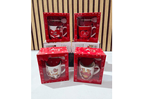 JUEGO DE TAZA CON CUCHARA EN CAJITA AMOR Y AMISTAD  VARIOS MOD: LA888, 579, 886, 623...