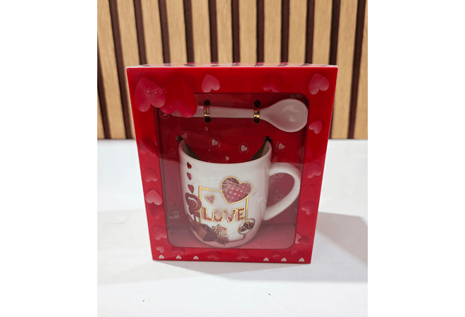 JUEGO DE TAZA CON CUCHARA EN CAJITA AMOR Y AMISTAD  VARIOS MOD: LA888, 579, 886, 623...