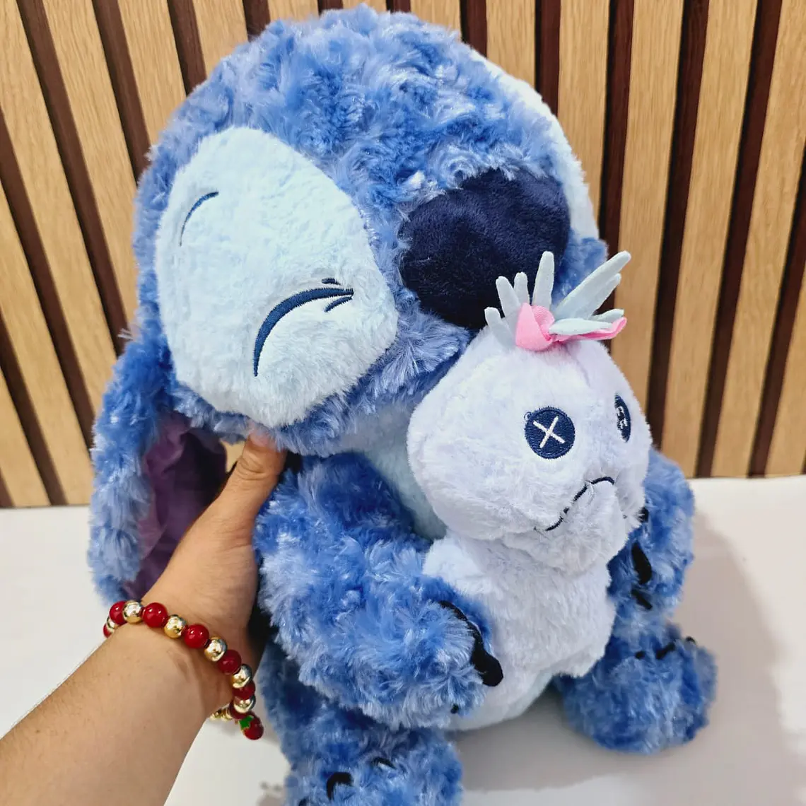 PELUCHE GRANDE DISEÑO STITCH CON MUÑECO MOD# WYK5-1 3