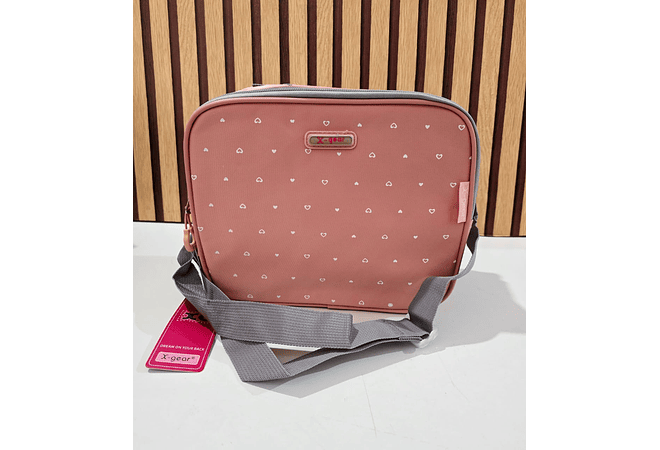 LONCHERA ORIGINAL ESTAMPADO CORAZONES MOD# XF180