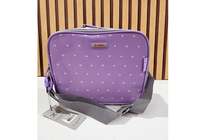 LONCHERA ORIGINAL ESTAMPADO CORAZONES MOD# XF180