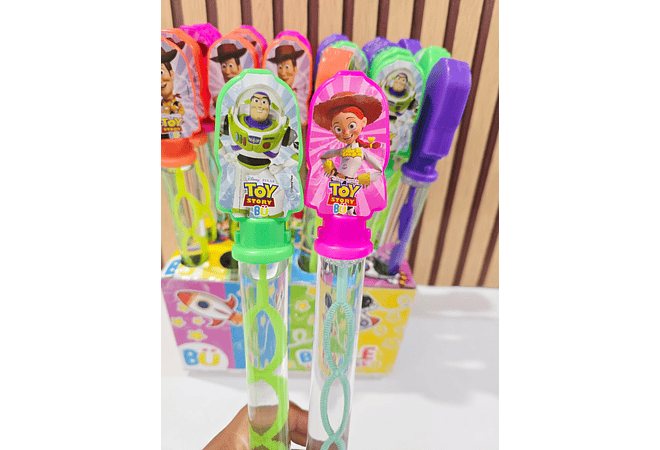 1 PZ BURBUJERO VARIOS PERSONAJES (COLORES AL AZAR)🫧