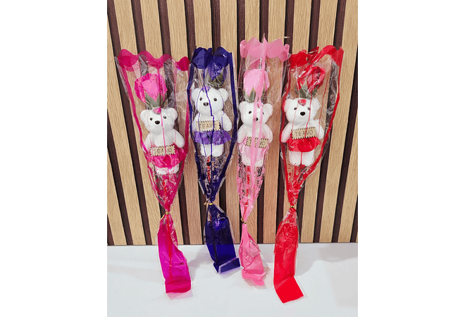 RAMITO DE OSO CON ROSA Y LUZ LED(AL AZAR)🌹🧸