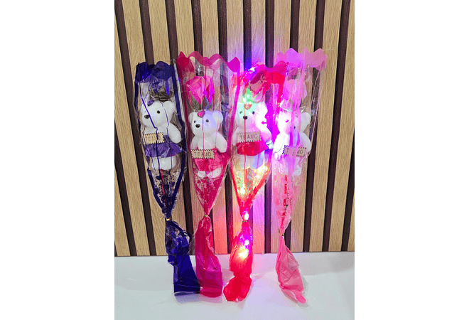 RAMITO DE OSO CON ROSA Y LUZ LED(AL AZAR)🌹🧸