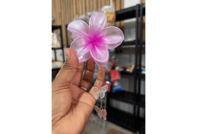DOCENA DE PINZAS HAWAIANA CON COLGANTE PARA EL CABELLO VARIOS MODELOS🌼🌺🌹