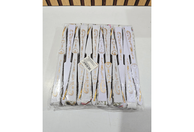 1 ABANICO VARIOS MODELOS AL AZAR