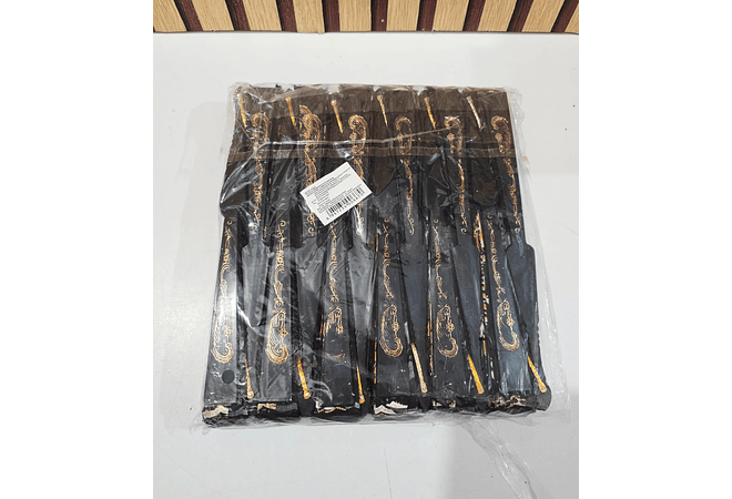 1 ABANICO VARIOS MODELOS AL AZAR