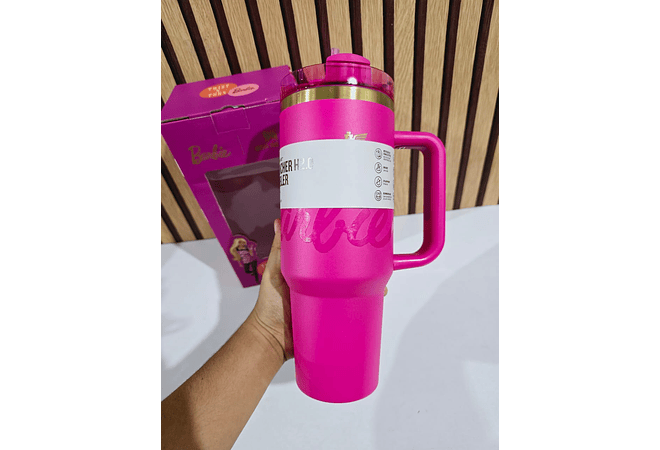 TERMO STANLEY 1.18L CON ASA SERIE BARBIE CAJITA DE COLOR MOD# V8B-40