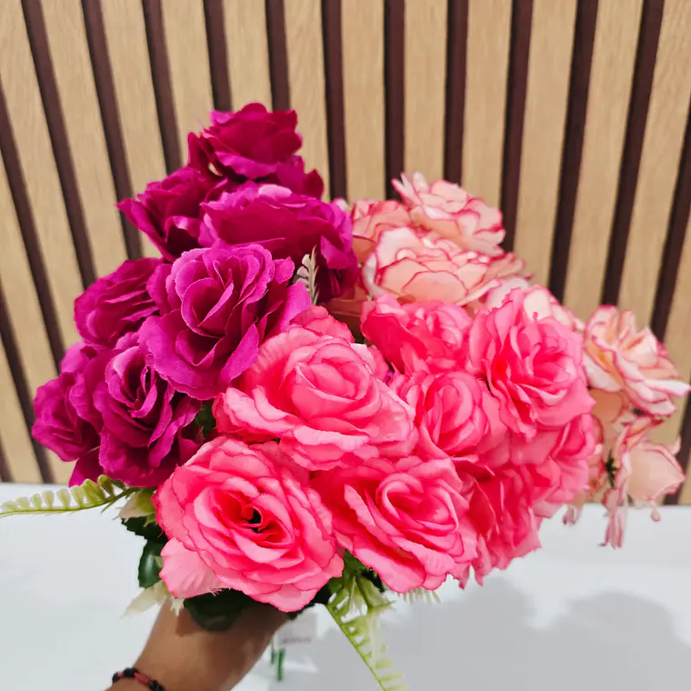 RAMO PEQUEÑO CON 6 ROSAS DE UN SOLO COLOR MOD# M/SG4810 🌹🌻 5