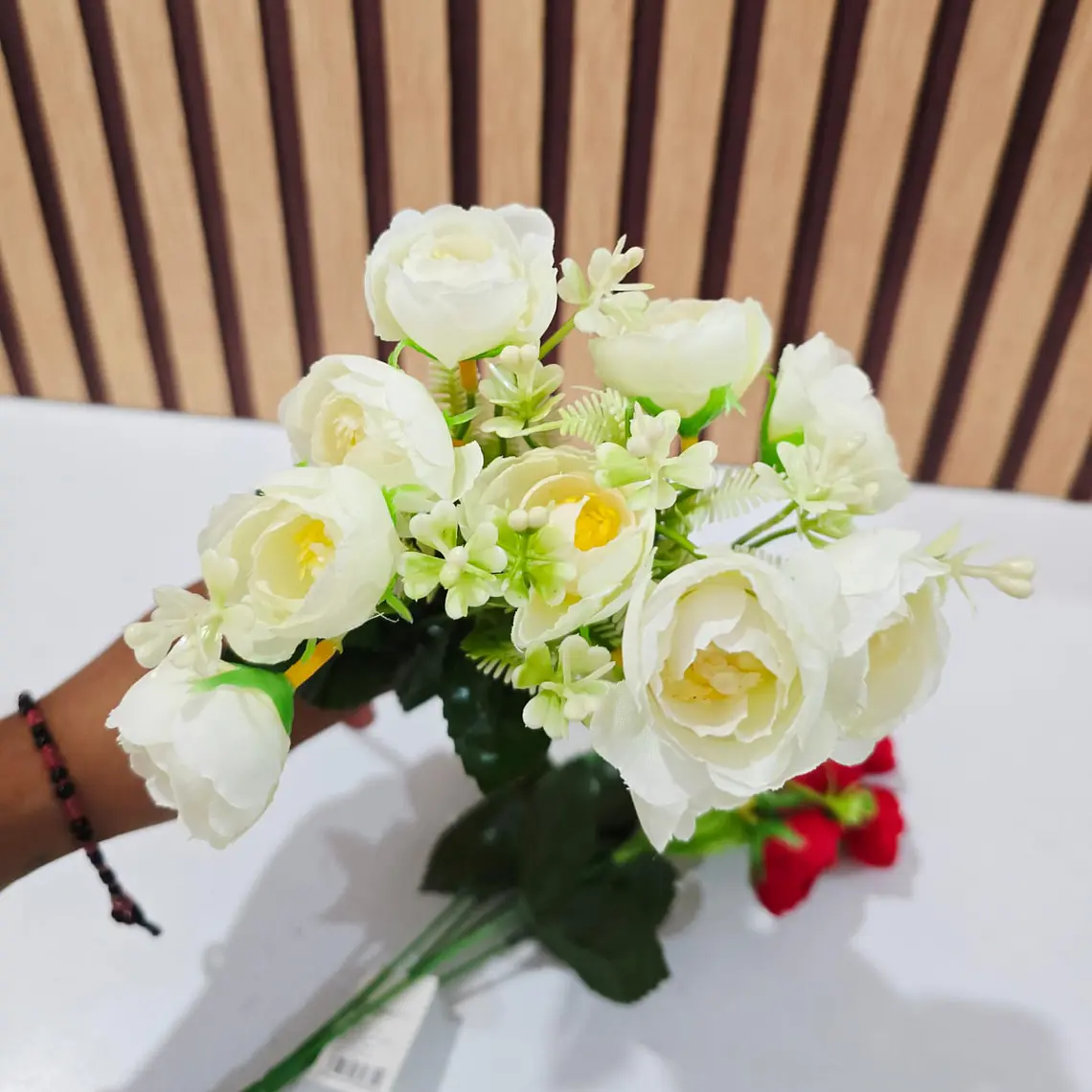 🌷RAMO CHICO DE FLORES BLANCAS O ROJAS MOD# M/SG4803  ❤️ 4