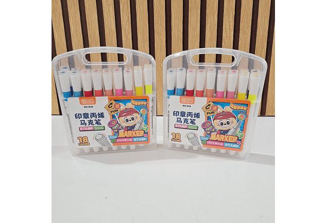 CAJITA CON 18 PLUMONES DISEÑO LABUBU MOD# 618