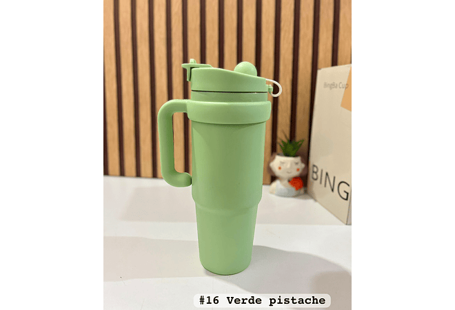 VASO TÉRMICO DE 900ML CON AGARRADERA COLORES MATE MOD# KTA-62