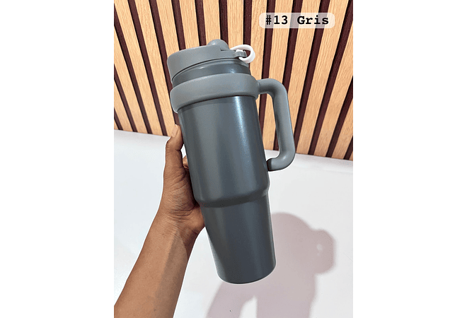 VASO TÉRMICO DE 900ML CON AGARRADERA COLORES MATE MOD# KTA-62