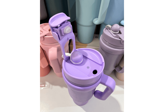 VASO TÉRMICO DE 900ML CON AGARRADERA COLORES MATE MOD# KTA-62