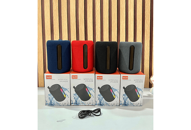 BOCINA PORTÁTIL CON LUZ LED MOD# XM-7143