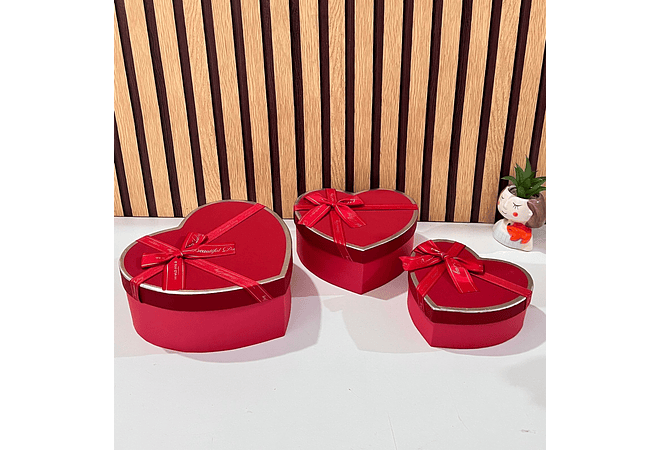 JUEGO DE CAJAS TRÍO DISELO CORAZÓN CON MOÑO MOD #MYLH-16149
