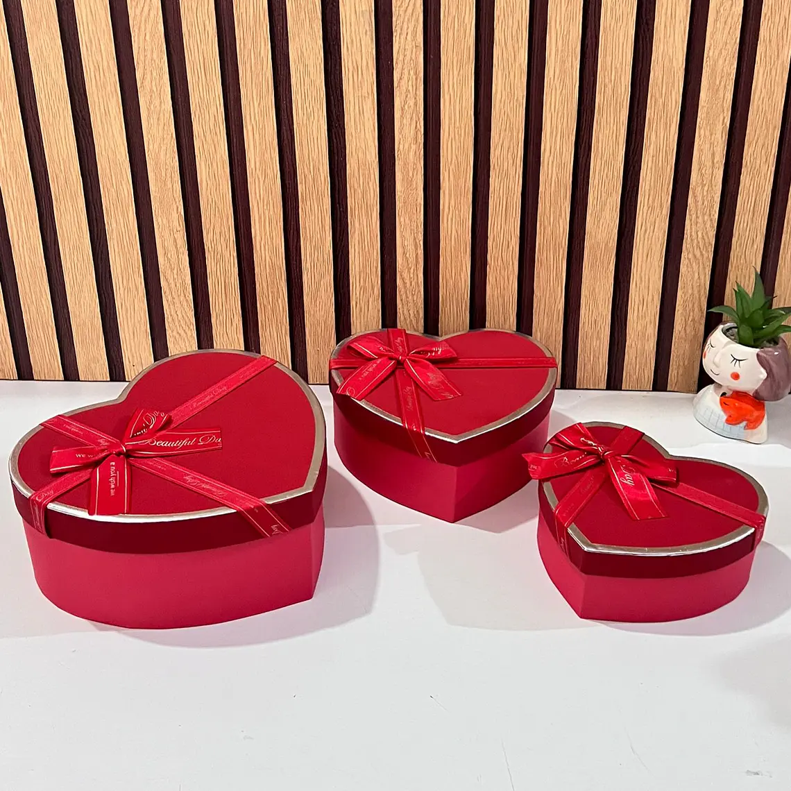 JUEGO DE CAJAS TRÍO DISELO CORAZÓN CON MOÑO MOD #MYLH-16149 1