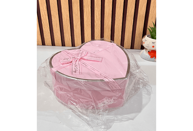 JUEGO DE CAJAS TRÍO DISELO CORAZÓN CON MOÑO MOD #MYLH-16149