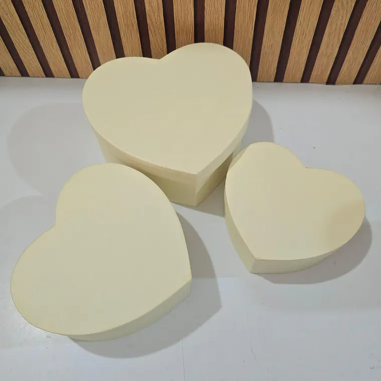 SET DE 3 CAJAS EN FORMA DE CORAZÓN PARA REGALO COLORES LISOS MOD# MYLH-16143🎁🎉 8