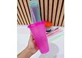 PAQ DE 12 VASOS GLITTER CON TAPA Y POPOTE 700ML.