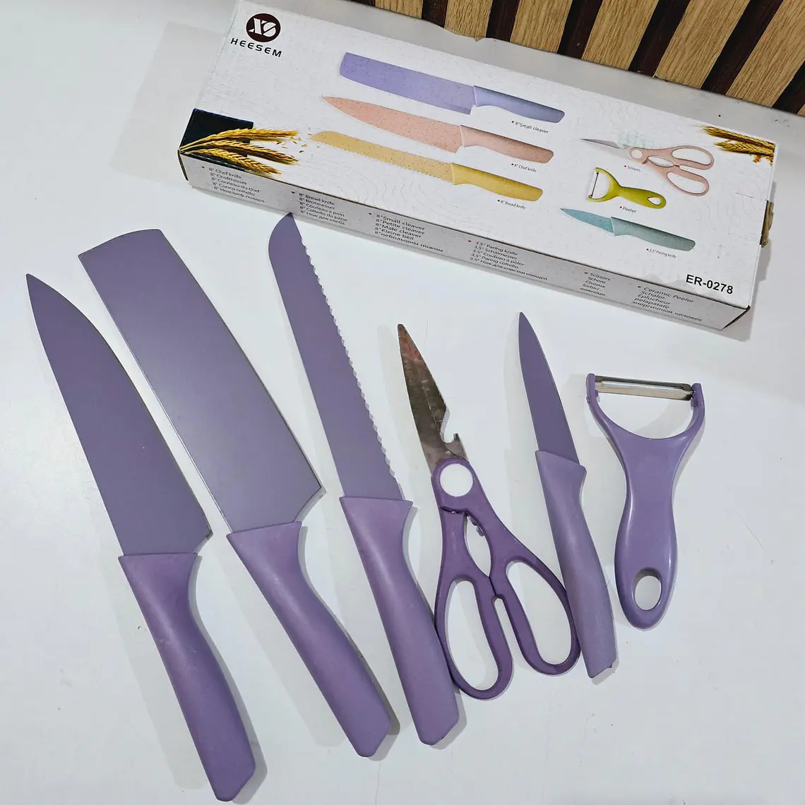 SET DE CUCHILLOS + TIJERAS + PELADOR COLORES LISOS(Cajita pequeña)MOD# ER-0278 🍴 12