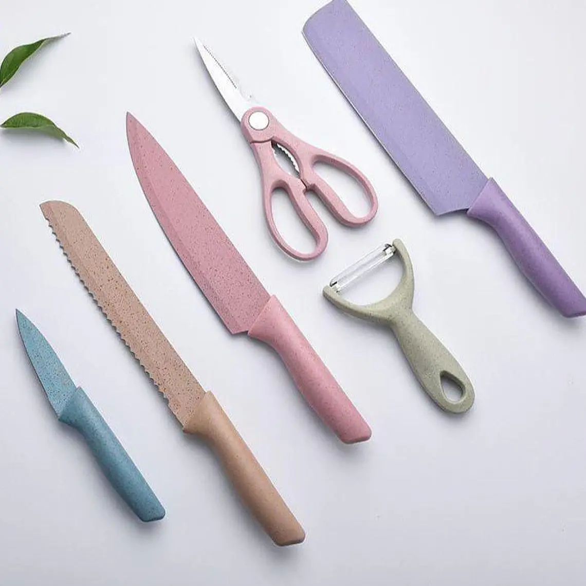 SET DE CUCHILLOS + TIJERAS + PELADOR MULTICOLOR (cajita mediana) MOD# ER-0278 ✂️ 🍴 1