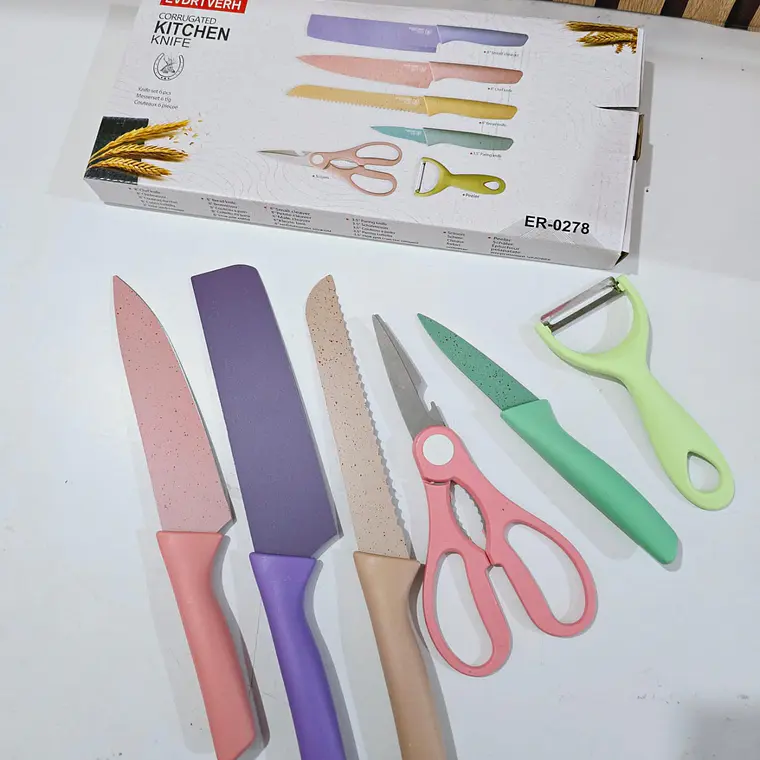 SET DE CUCHILLOS + TIJERAS + PELADOR MULTICOLOR (cajita mediana) MOD# ER-0278 ✂️ 🍴 2