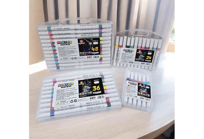 ESTUCHE CON PLUMONES ACRÍLICOS VARIOS MODELOS Y PIEZAS #MKB-07, 09, 08, 10🍄