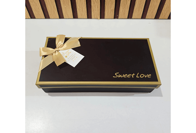 CAJITA CON 12 FLORES DE JABON + OSITO MOD# QR-51🧸🧼🌷