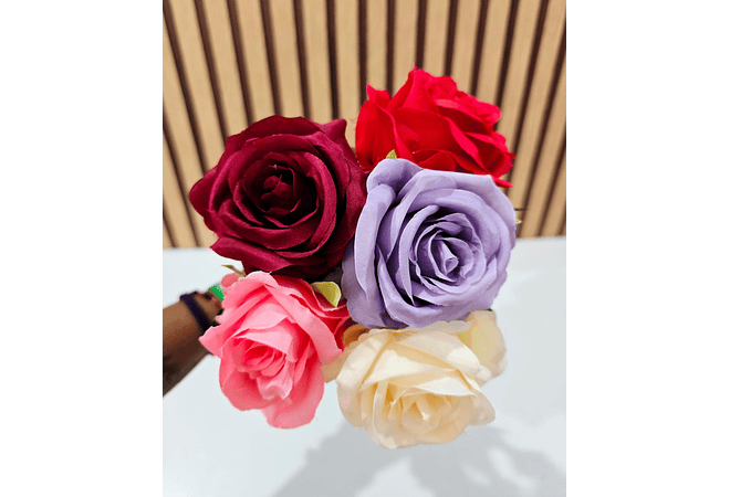 UNA ROSA ARTIFICIAL VARIOS COLORES 🌹💐