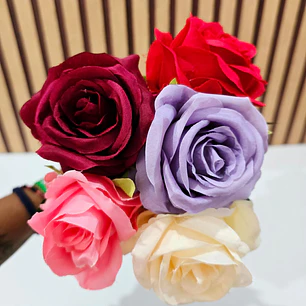 UNA ROSA ARTIFICIAL VARIOS COLORES 🌹💐
